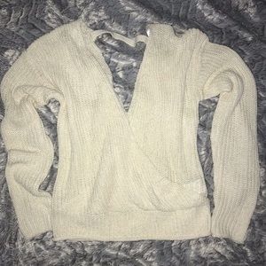 Off white soft sweater from F21!☺️